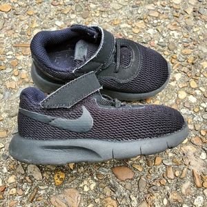 Nike Tanjun Toddler Shoes
